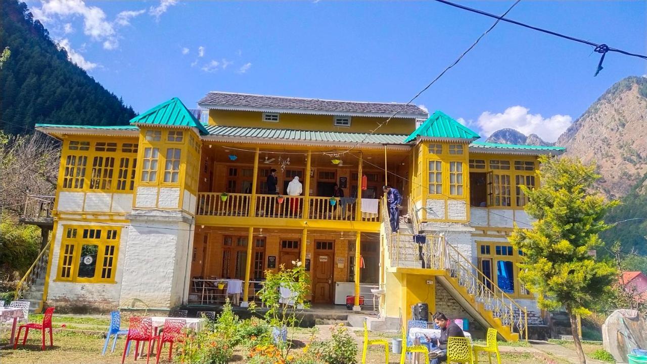 Kasol Wooden Cottage Exterior photo
